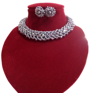 Stella's jewelry (set of a necklace and earrings)